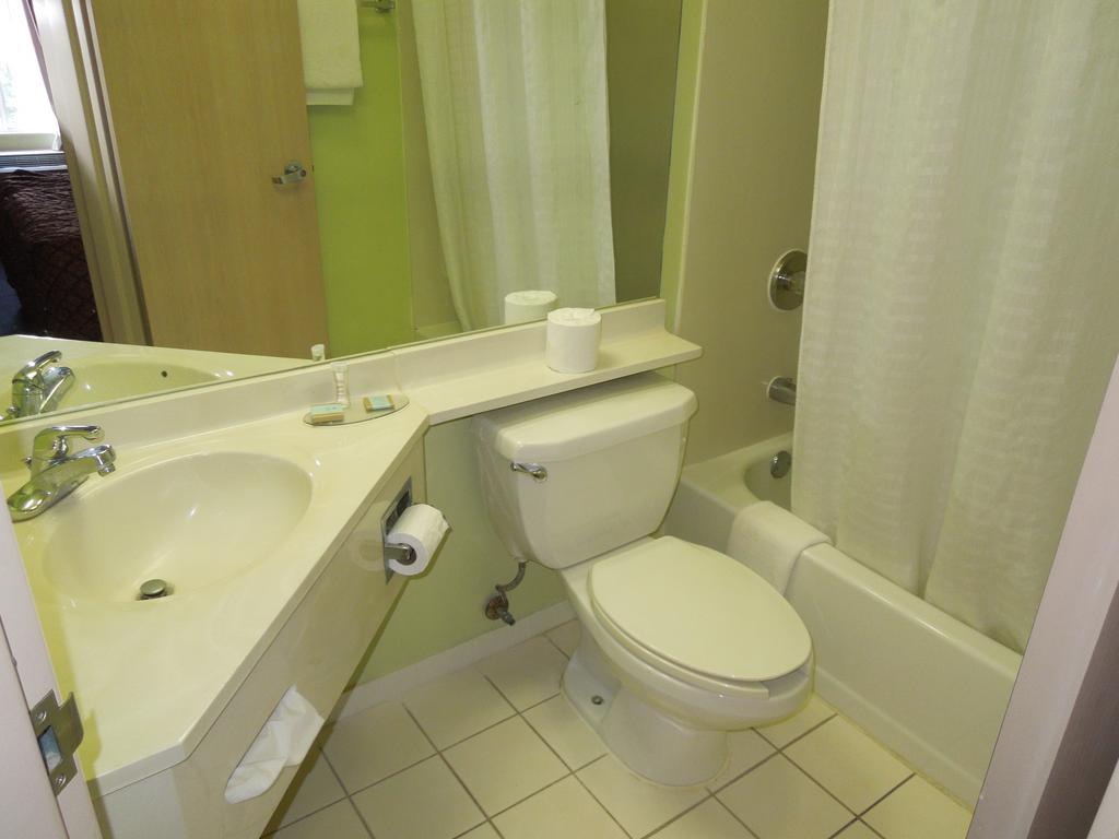 Travelodge - Cincinnati Sharonville Szoba fotó